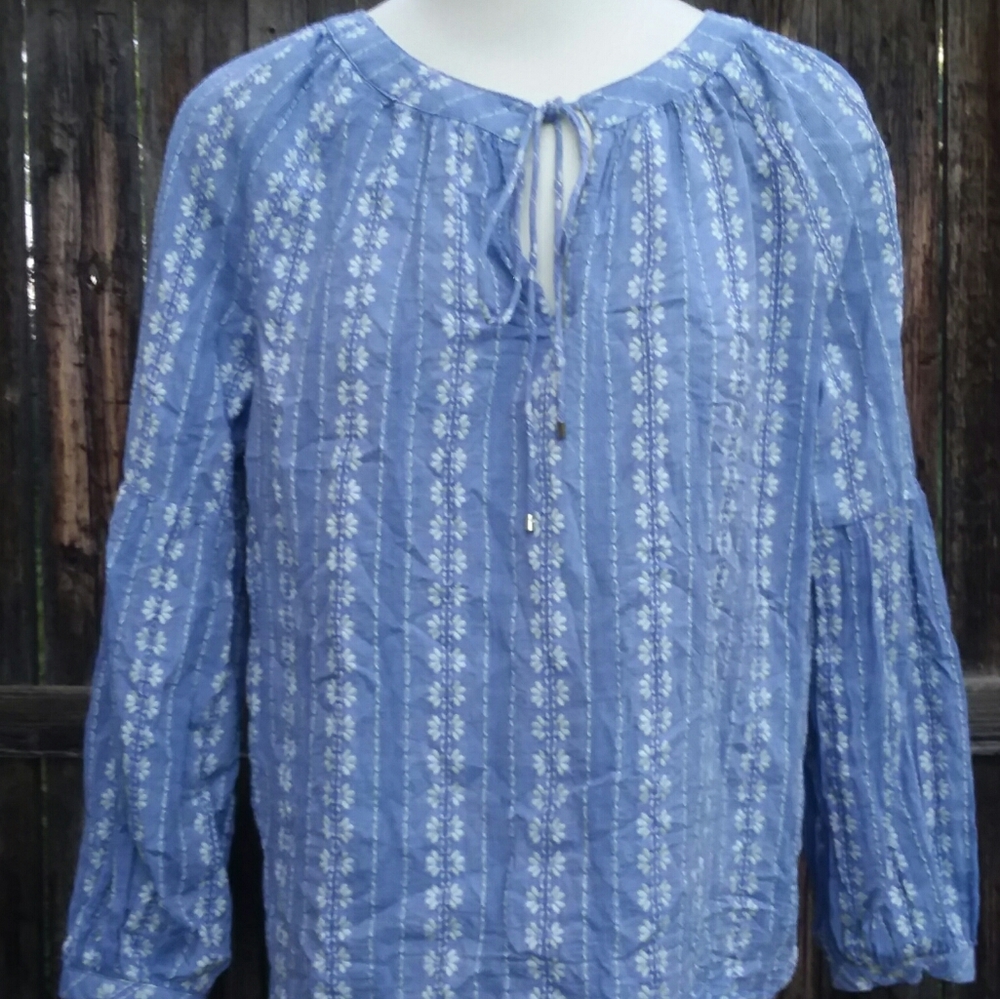 Light Blue Cotton Tommy Hilfigure Summer Blouse.